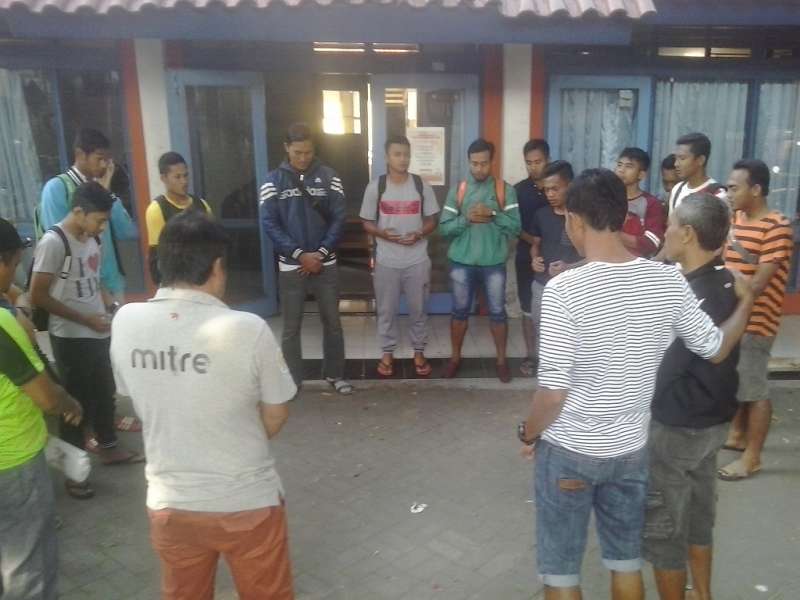 Sebelum Bertanding, Tim Persibo Gelar Doa Bersama 