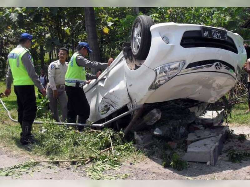 Lihat, Tahun Ini Sudah 100 Orang Mati di Jalan Raya