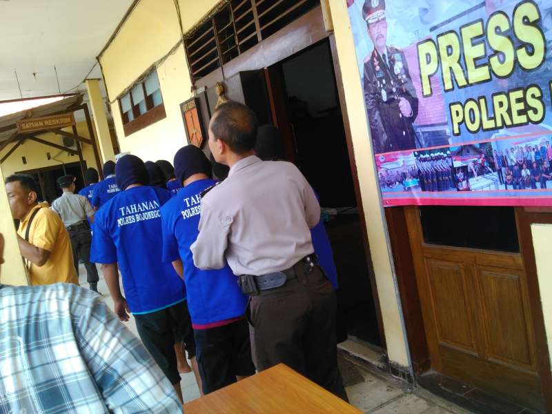 Tiga Pelaku Judi Domino Dibekuk 