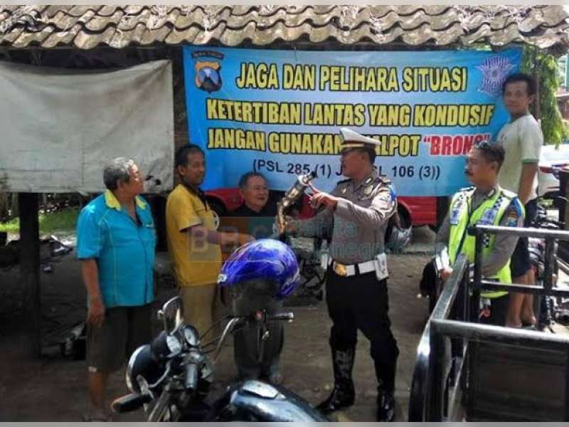 Sat Lantas Sosialisasikan Larangan Knalpot Brong ke Bengkel