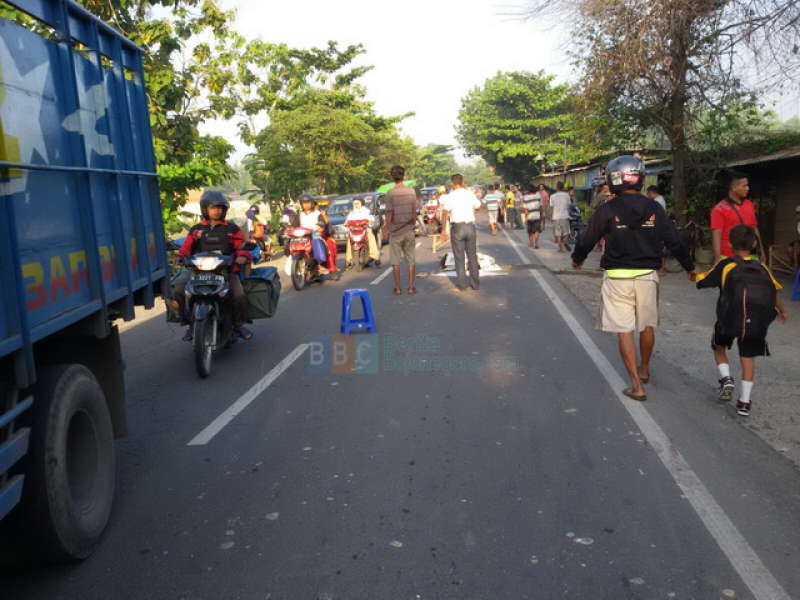 Motor Seruduk Sepeda Pancal, Satu Orang Tewas