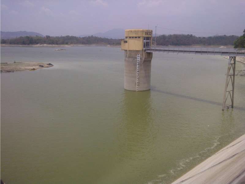 Wisata Waduk Pacal Sepi Pengunjung 