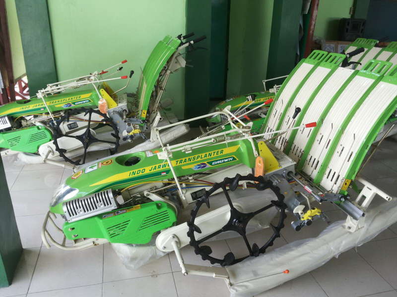 Kementan Bagikan Alat Mesin Pertanian Kepada Petani Bojonegoro