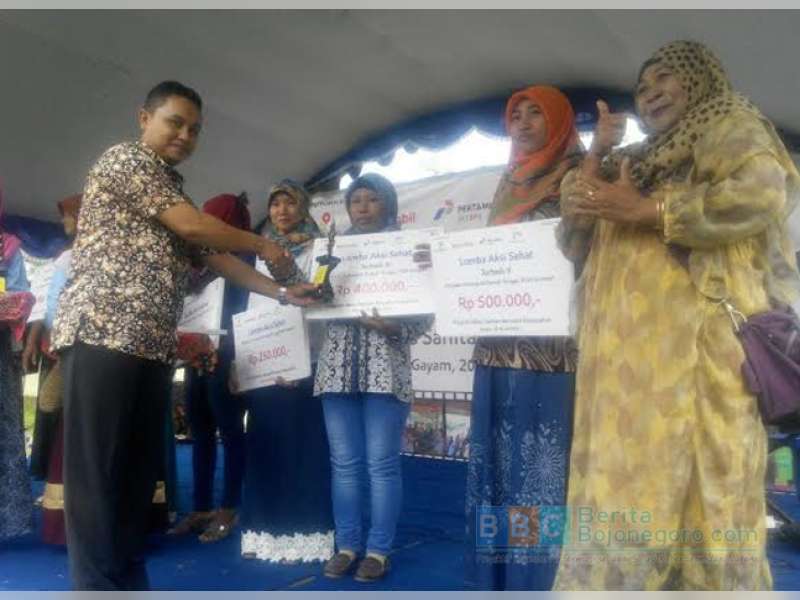 EMCL dan IdFos Beri Penghargaan Tokoh Lingkungan