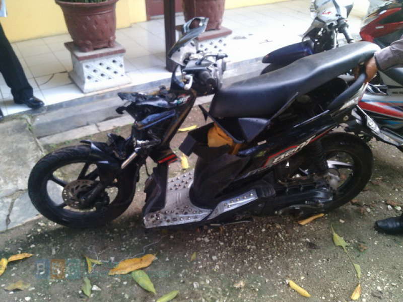 Bus Hantam Beat, Satu Remaja Tewas