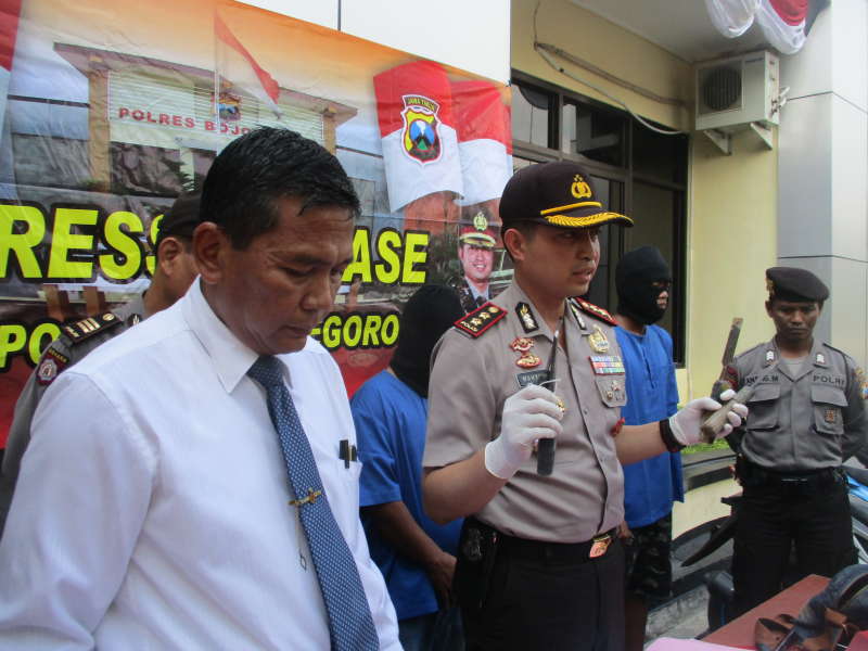 Polres Bekuk 3 Tersangka Sindikat Pencurian Spesialis Congkel
