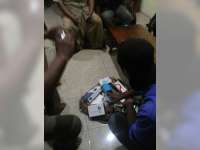 Saat Tarawih, Dua Remaja Bobol Konter Telepon Seluler