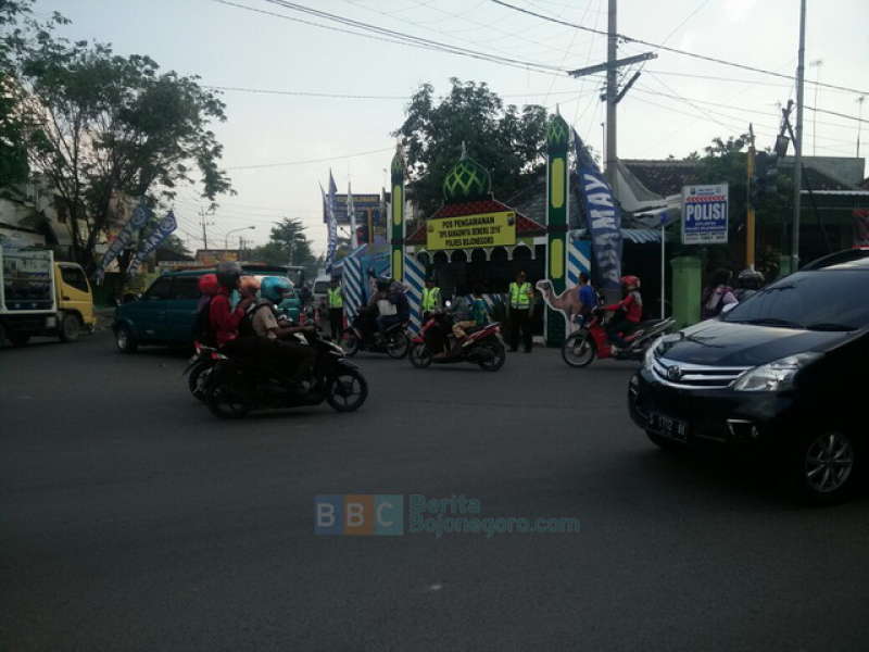 Arus Mudik Jalur Padangan Mulai Padat