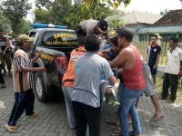 Terganggu Asap Tebal, Satu Pengendara Motor Tewas Usai Tabrak Minibus