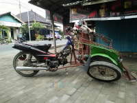 Bentor Adu Moncong dengan MPU, Penumpang Tewas
