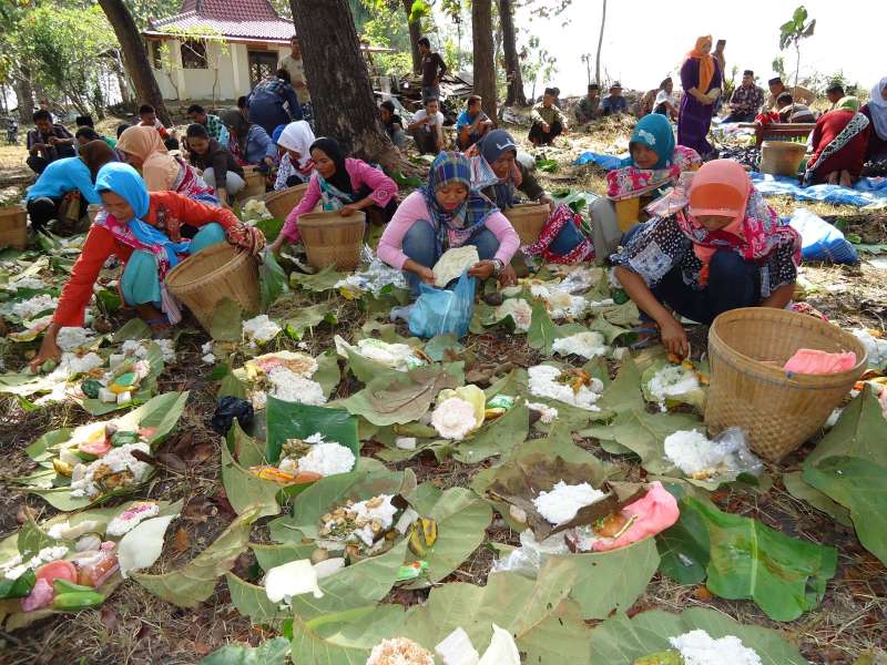 Mongso Panen, Petani Mojodelik Gelar Ritual Sedekah Bumi