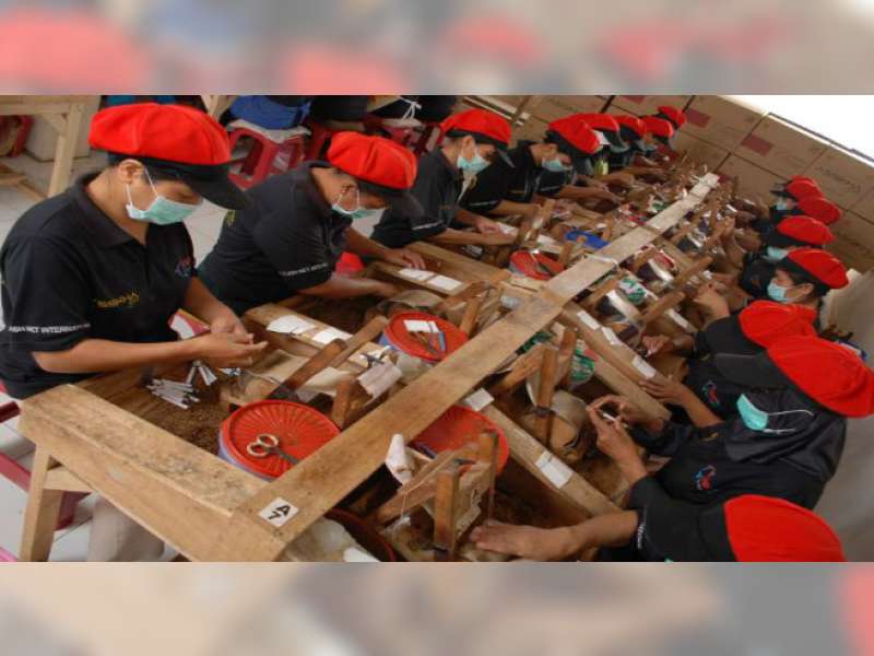 Harga Rokok Naik, Perusahaan Rokok Terancam Gulung Tikar