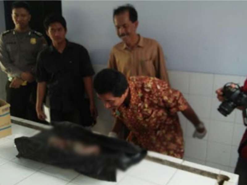 Mayat Bayi Itu Sempat Dikira Boneka