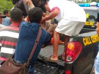 Sopir Ngantuk, Pikap Tubruk Dua Motor di Mojodeso Kapas