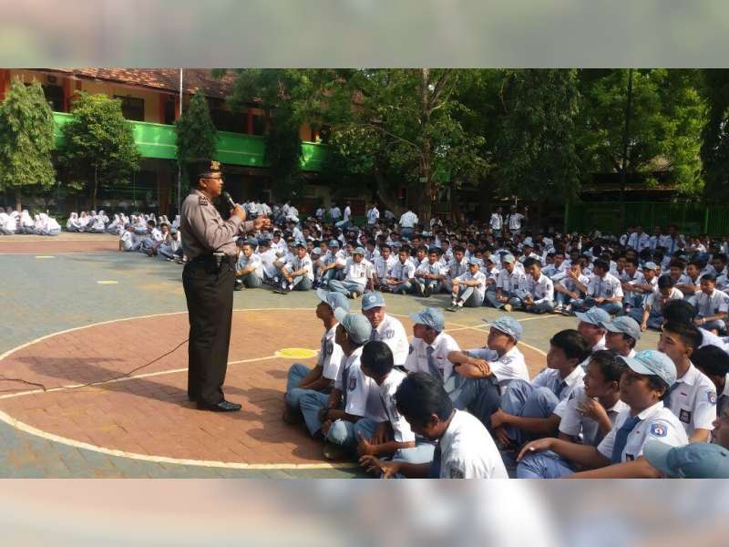 Imbau Kamtibmas, Polisi Sapa Siswa SMK TJP Tuban