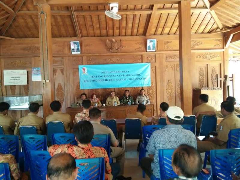 Cegah Penyimpangan, Polisi Dituntut Hadir di Musyawarah Desa