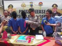 Kedua Tersangka Mengaku Mencuri Untuk Bayar Hutang