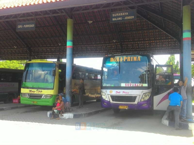 Nasib 17 Tenaga Kontrak Terminal Rajekwesi Belum Jelas