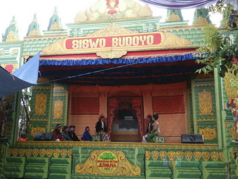 Pagelaran Seni Ketoprak di Kalitidu