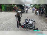 Akibat Melaju Terlalu Kencang, Pengendara Thunder Tabrak Motor Force One