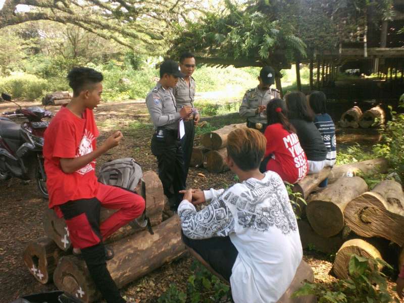 Cegah Aksi Mesum, Polisi Tegur Belasan Remaja di TPK