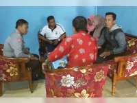 Bhabinkamtibmas Polsek Tambakrejo Mediasi Perselisihan Pemilik dan Karyawati Toko Emas Putih