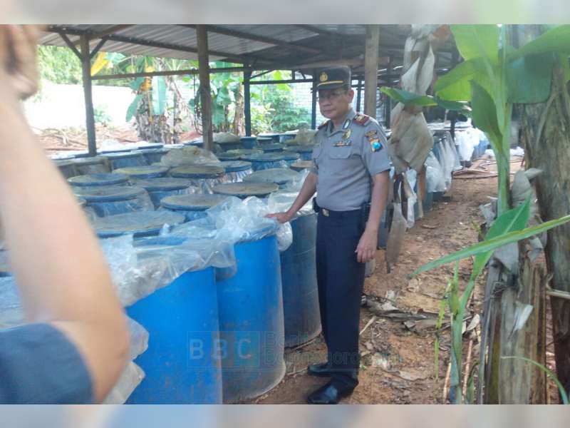 Ratusan Drum Arak Diamankan Polres Tuban