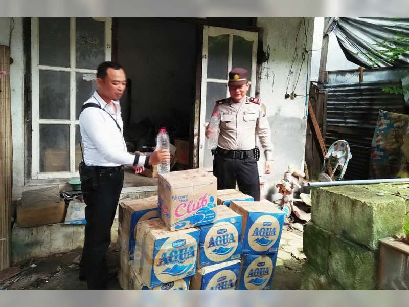 Polsek Semanding Amankan Ribuan Liter Arak Siap Edar