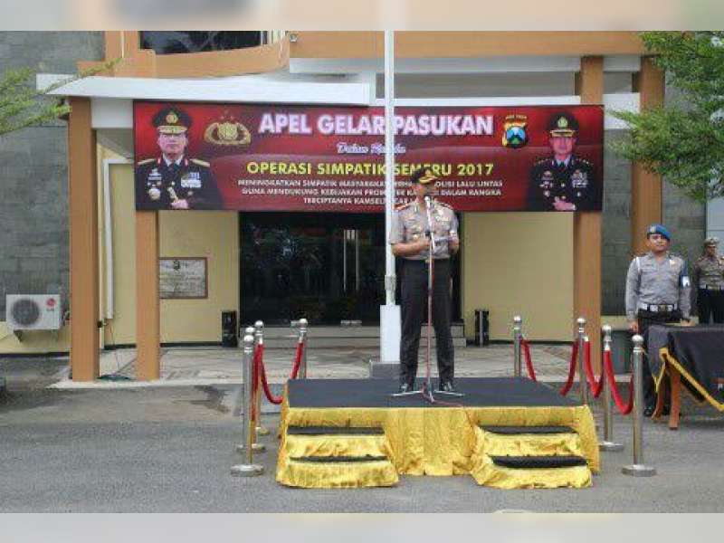 Cek Kesiapan Personil, Kapolres Bojonegoro Pimpin Apel Gelar Pasukan