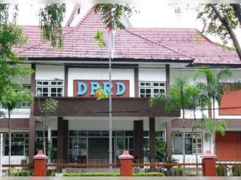 DPRD Belum Juga Usai Bahas Dua Raperda Evaluasi