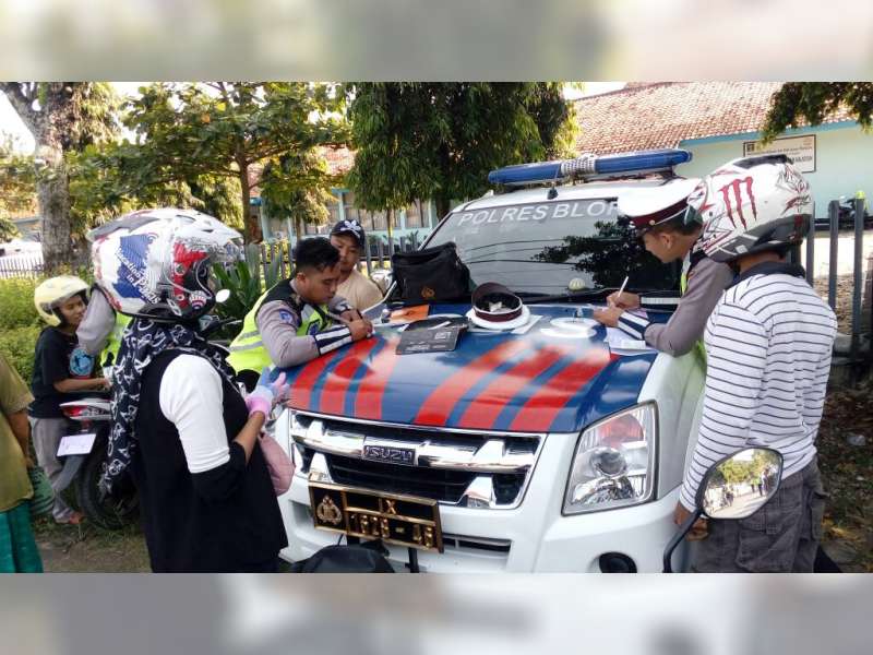Operasi Patuh Candi Satlantas Polres Blora Tekan Angka Kecelakaan