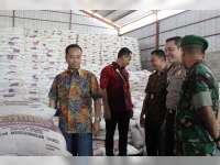 Lagi, Tim Satgas Pangan Polda Jateng Temukan Ribuan Ton Gula Ilegal di Kunduran Blora