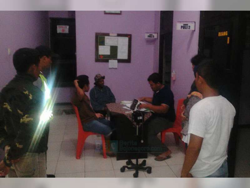 Untuk Ketiga Kalinya, Polisi Amankan Penderita Gangguan Jiwa di Kedewan Yang Mangamuk