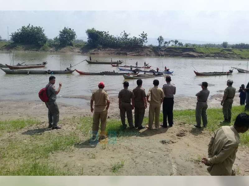 Satpol PP Provinsi Jatim Sidak Penambangan Pasir Bengawan Solo di Kecamatan Kanor