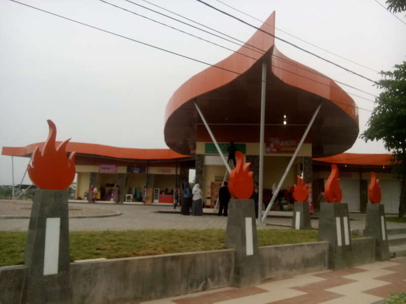 Dorong PKL Naik Kelas, Pemkab Bangun Stan Produk Unggulan