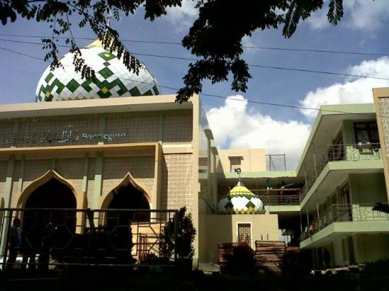 Bupati di Sugihwaras, Wabup Salat Id di Darussalam