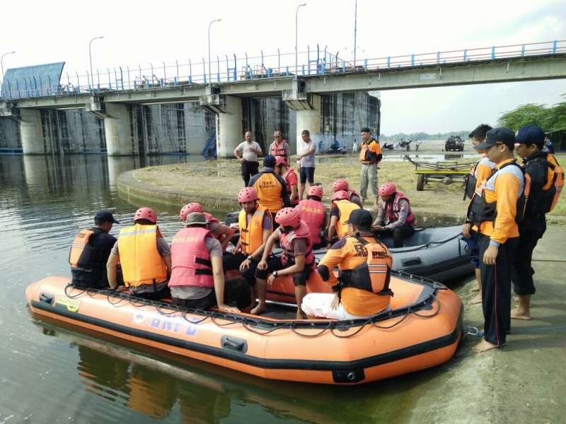 Sat Sabhara Polres Bojonegoro Gelar Latihan Penanggulangan Bencana Bersama BPBD