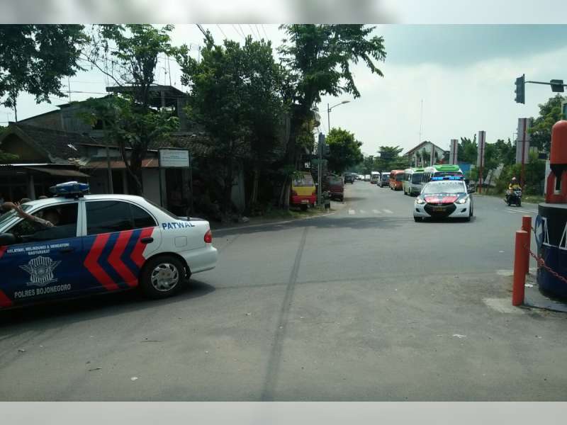 Polres Bojonegoro Kawal Anggota IKS PI Kera Sakti Yang Akan Ikuti Pengesahan di Madiun