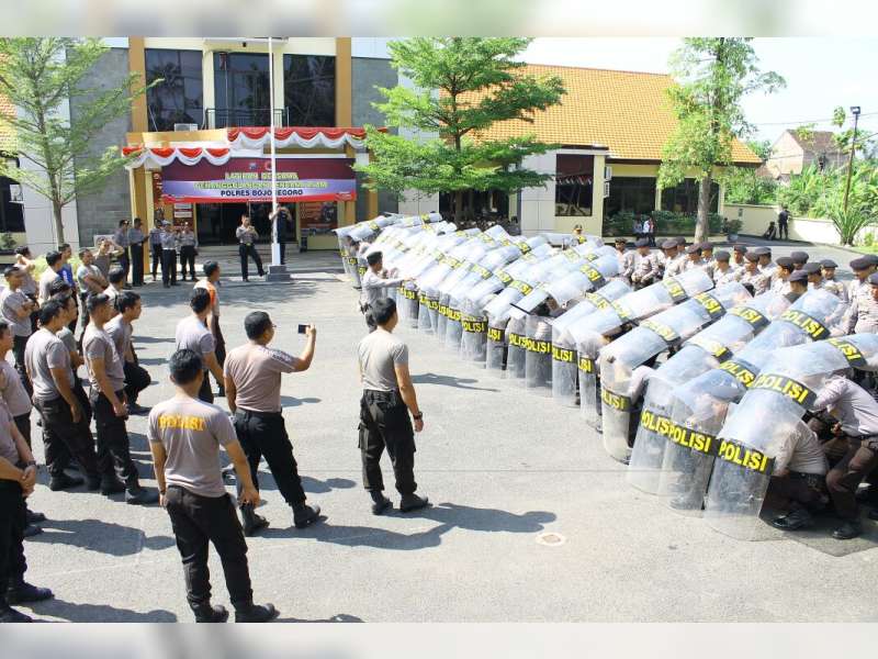 Polres Bojonegoro Gelar Latihan Sistim Pengamanan Mako dan Penanganan Unjuk Rasa
