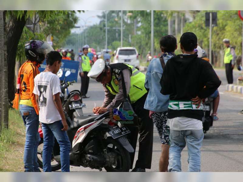 Polres Bojonegoro Kembali Razia Suporter Persibo Yang Melanggar Aturan Lalu Lintas