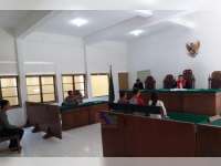 Sidang Tipiring di PN Bojonegoro, 3 Orang Terdakwa Penjual Miras Tanpa Ijin Divonis Denda