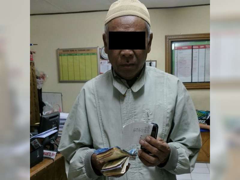 Nongkrong di Warung, Seorang Pelaku Togel Dicicuk Polisi