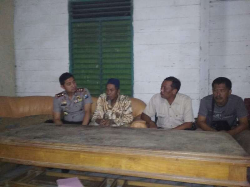 Kapolres Bojonegoro Takziah ke Rumah Keluarga Korban Pembunuhan di Kanor