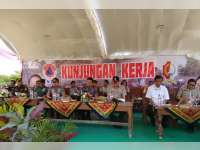 BNPB Serahkan Bantuan Rp 10 Milliar untuk Rehabilitasi Bencana di Bojonegoro