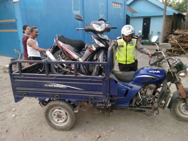 Belok Ngawur, Tossa Tabrakan dengan Motor Supra X di Kalitidu