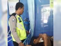 Sorang Kakek Babak Belur Setelah Sepeda Pancalnya Diserempet Pikap
