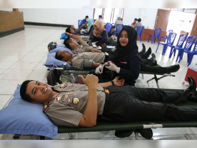 Peringati HUT ke-62, Sat Lantas Polres Bojonegoro Gelar Donor Darah