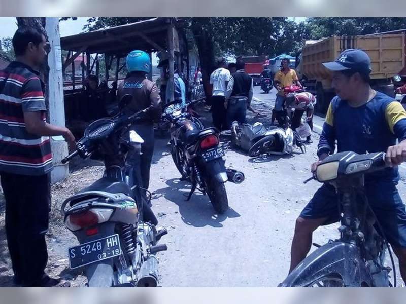 Tabrakan Motor di Balen, Kedua Pengendara Luka-Luka