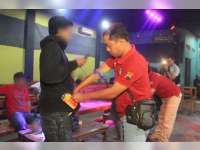 Sat Narkoba Polres Blora Razia Pengunjung Kafe di Cepu