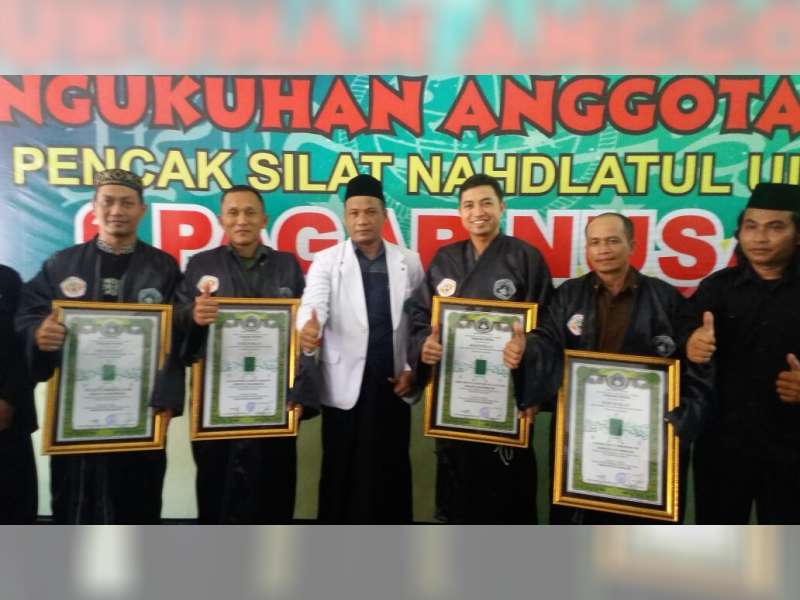 Kapolres dan Dandim Bojonegoro Terima Penghargaan dari Pagar Nusa